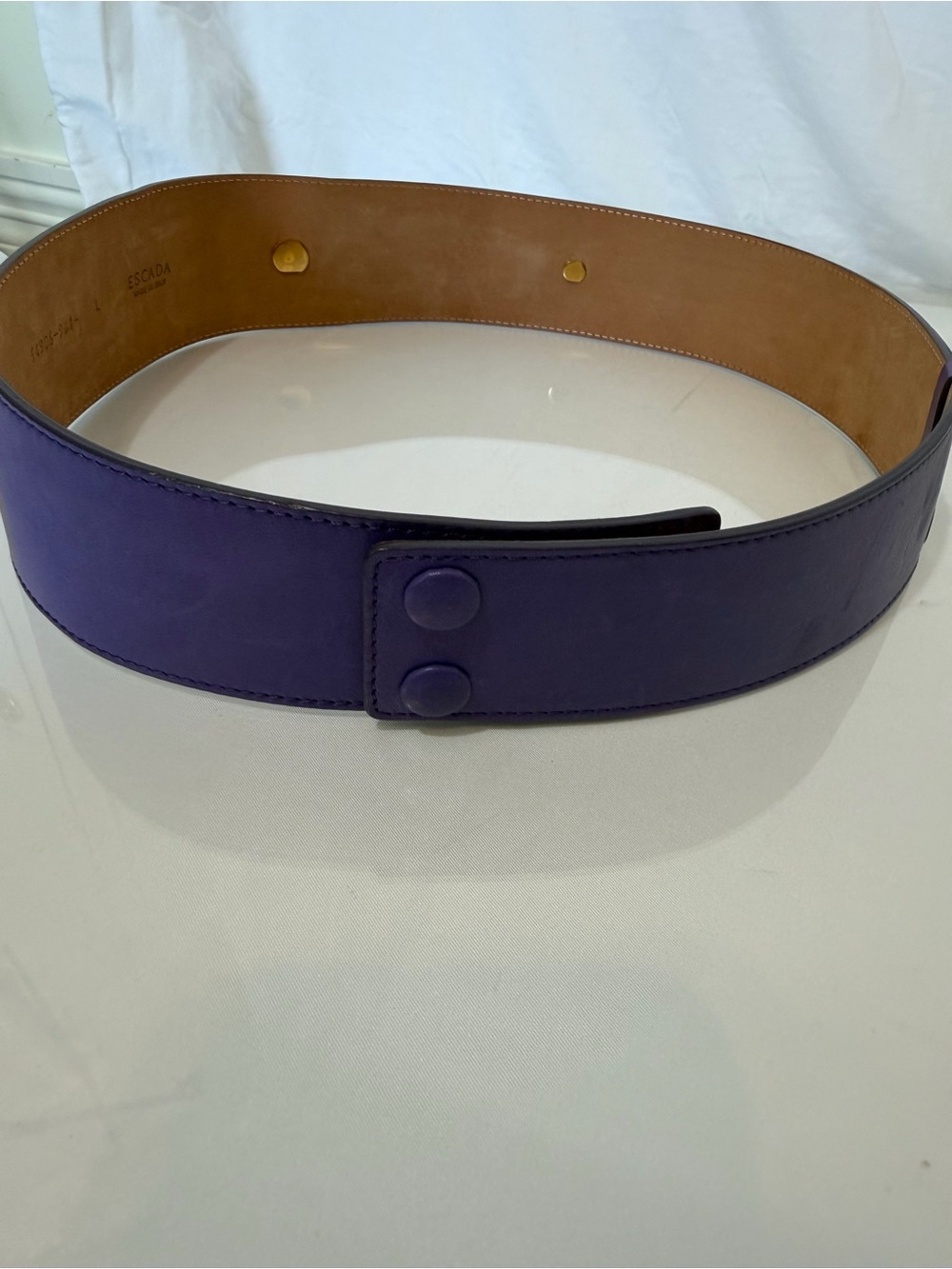 Escada Vintage Purple Leather Wide Belt Gold Hardware Made in Italy Size Large - Picture 8 of 12